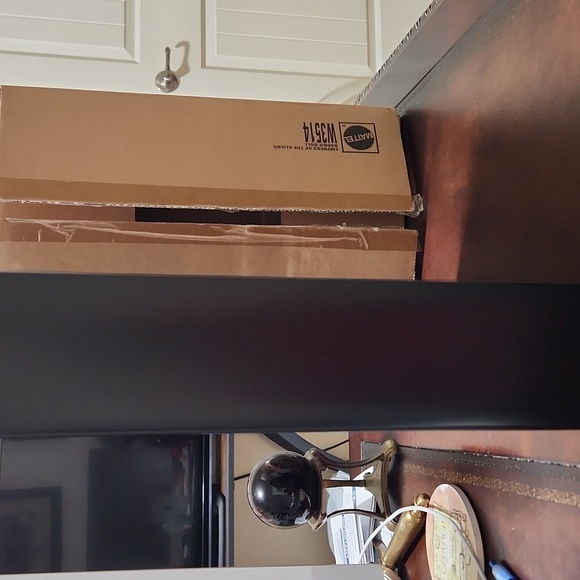 Barbie Empress of the Aliens (2012) - Picture 10 of 11